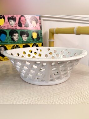 RARE White Ceramic Lattice Bowl by FORLIFE